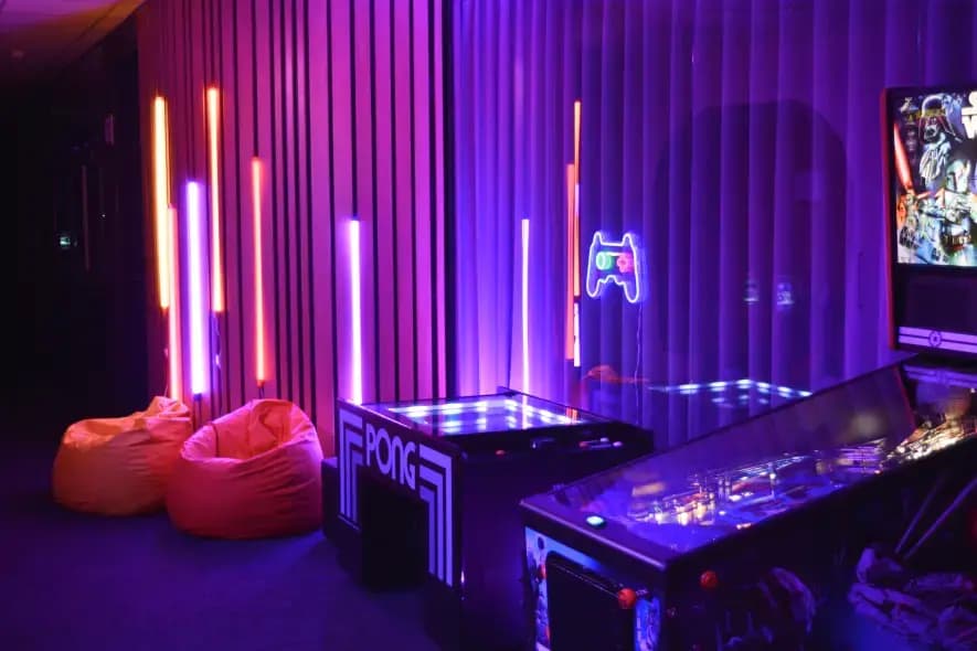 office interior decorated for mobile vikings birthday